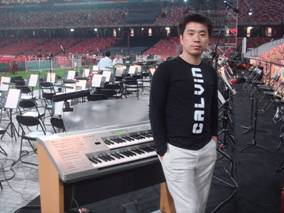 蒙特卡罗474双排键电子琴与4万观多共享张艺谋鸟巢版《图兰朵》 