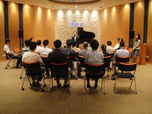 蒙特卡罗474第5届第3期钢琴技师研建生顺利毕业 