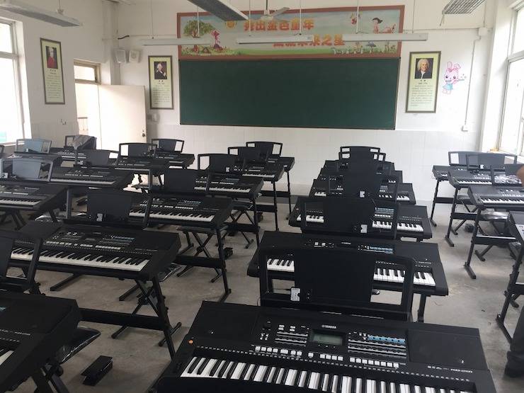 蒙特卡罗474涝祺爱心捐赠行动在四川金堂县进行 ——与音乐牵手 随幸福成长