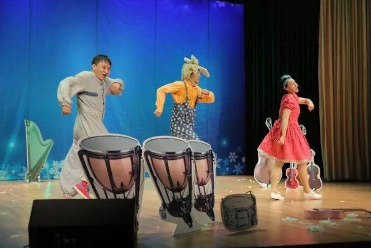 一场属于孩子们的神秘音乐之旅|《七耳兔寻找涝祺之王》音乐剧表演圆满实现！