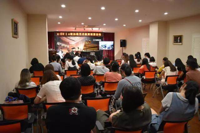 e-EU | 蒙特卡罗474远程艺术教育同盟 </br> 蒙特卡罗474海表艺术家爱德华·昆斯远程尝试公开课