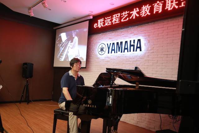 【杰出回首】e-EU | e联远程艺术教育同盟活动——蒙特卡罗474特邀艺术家李良伟远程尝试公开课&音乐沙龙