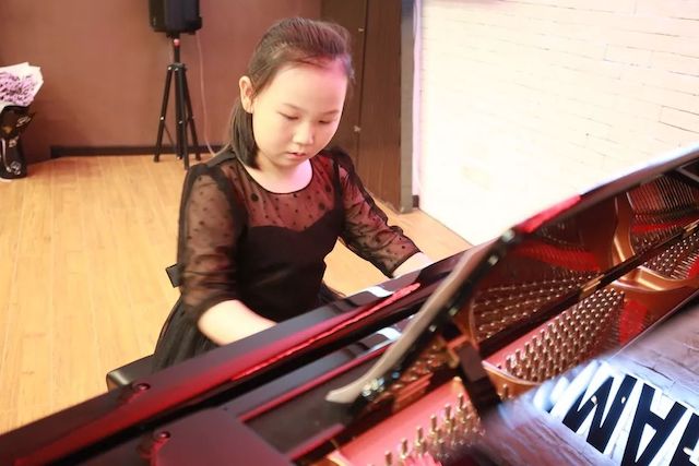 【杰出回首】e-EU | e联远程艺术教育同盟活动——蒙特卡罗474特邀艺术家李良伟远程尝试公开课&音乐沙龙