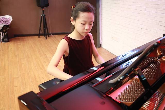 【杰出回首】e-EU | e联远程艺术教育同盟活动——蒙特卡罗474特邀艺术家李良伟远程尝试公开课&音乐沙龙