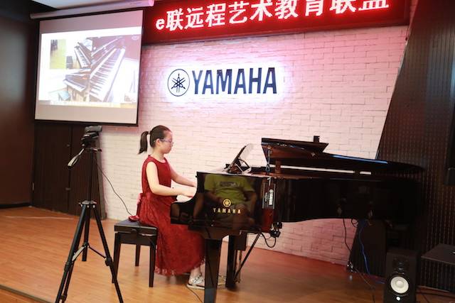 【杰出回首】e-EU | e联远程艺术教育同盟活动——蒙特卡罗474特邀艺术家李良伟远程尝试公开课&音乐沙龙