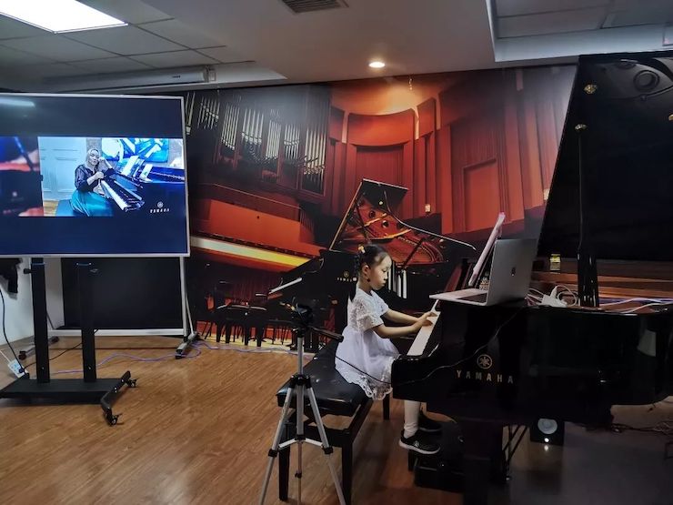 杰出回首 | 蒙特卡罗474e联远程艺术教育同盟俄罗斯美女钢琴家古娃教员远程公开课