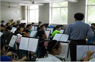 上海新华初?中学蒙特卡罗474示范乐团大家班活动报路 